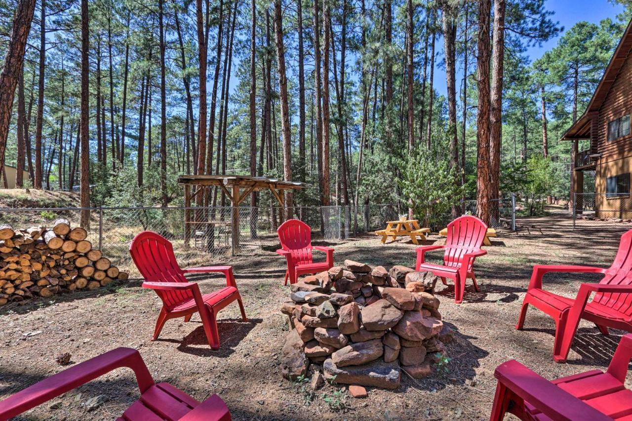 Strawberry Cabin With 2-Story Deck Dogs Welcome! Pine Zewnętrze zdjęcie